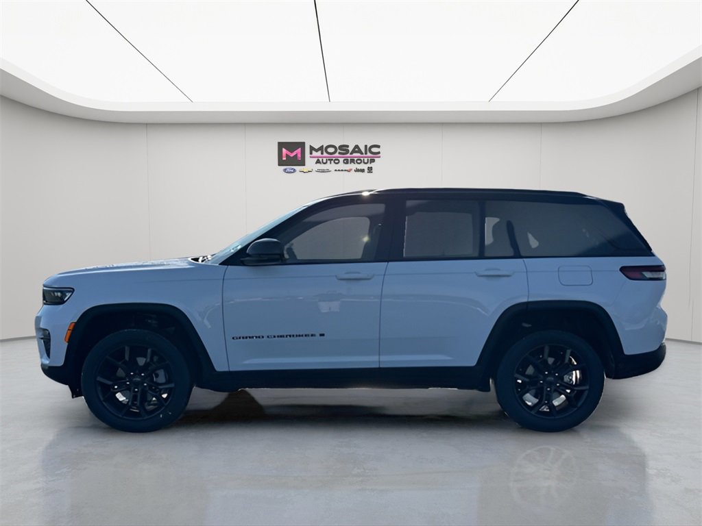 New 2025 Jeep Grand Cherokee Limited image 4