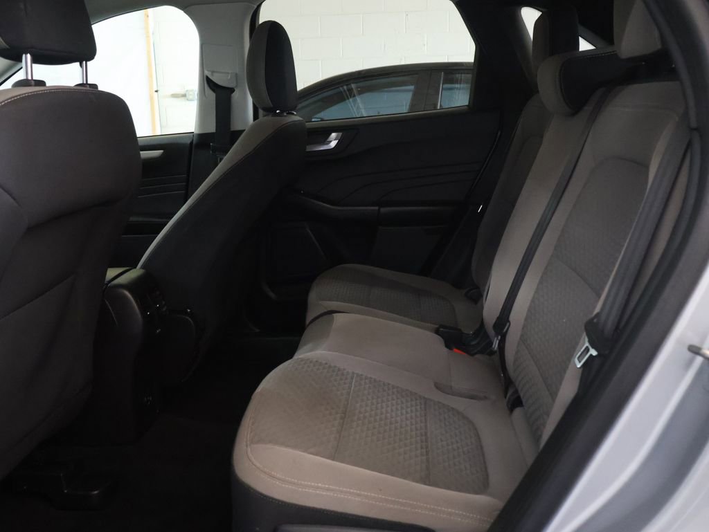 Used 2021 Ford Escape SE FWD image 14