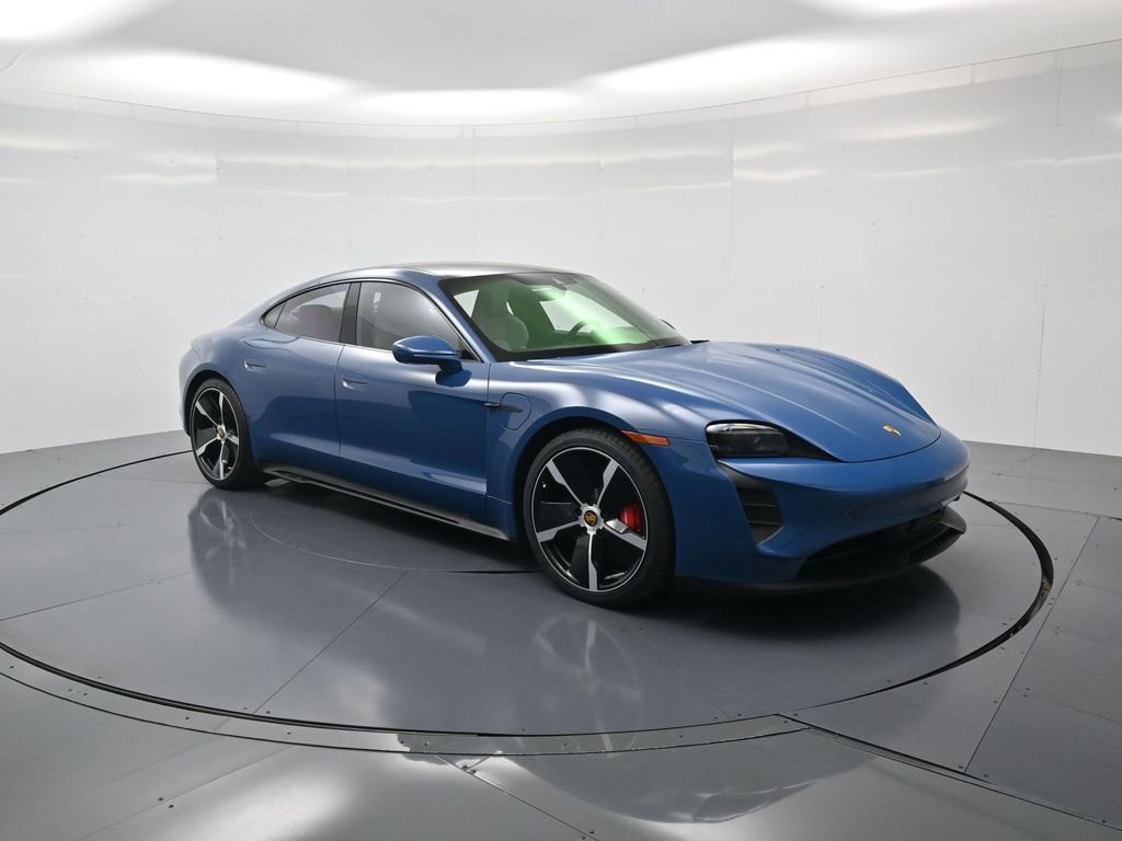 Used 2024 Porsche Taycan GTS image 32