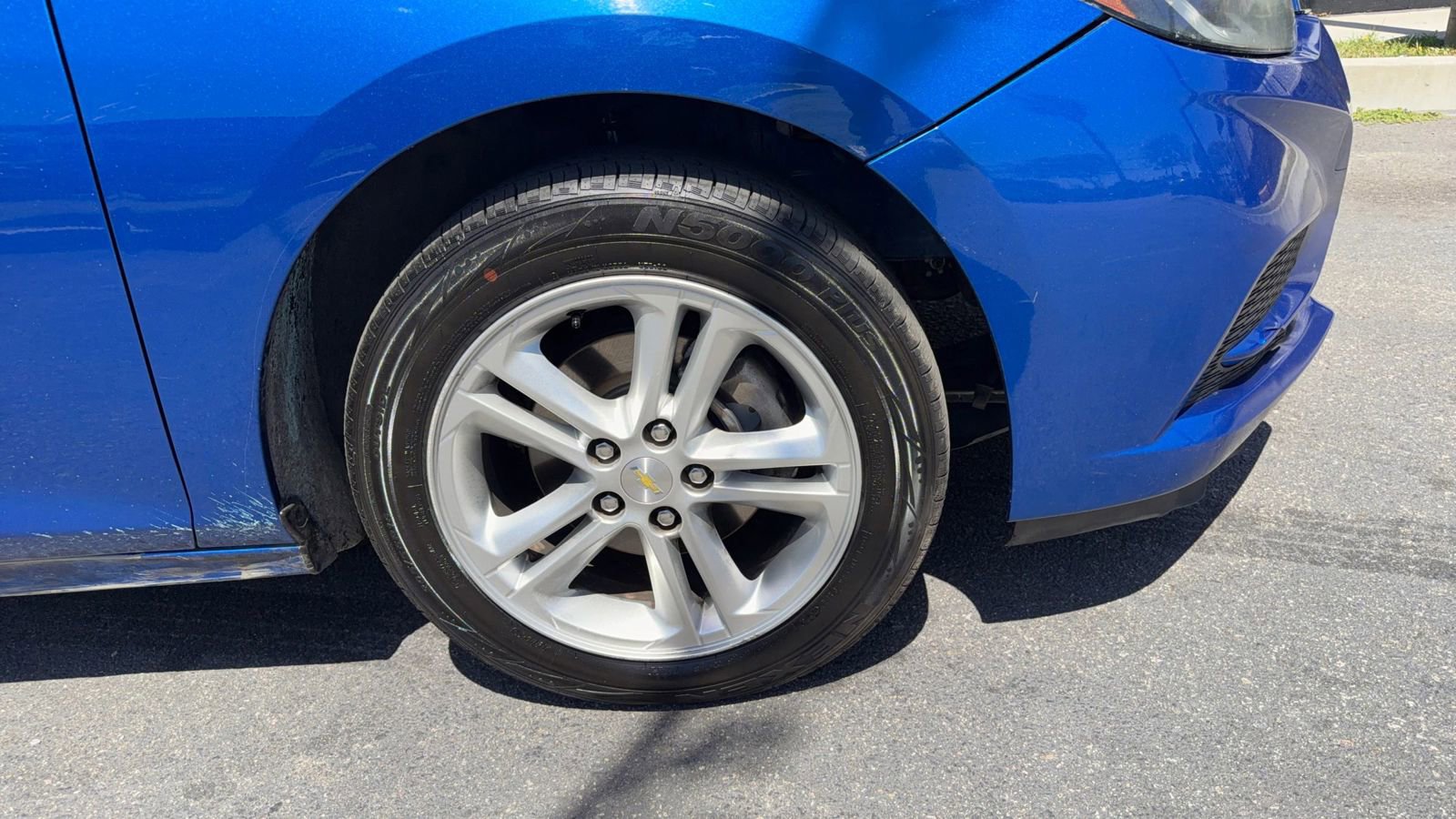 Used 2017 Chevrolet Cruze LT w/ Convenience Package image 10