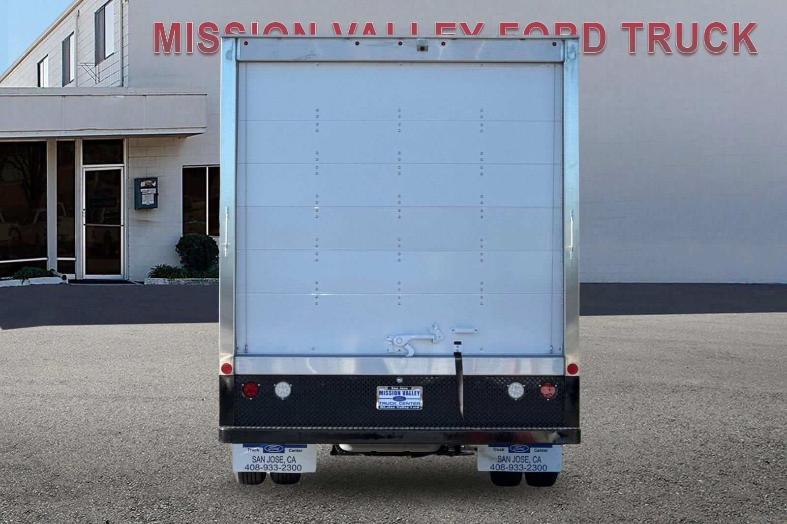 New 2026 Ford E-350 and Econoline 350 Super Duty w/ Power Equipment Group image 5