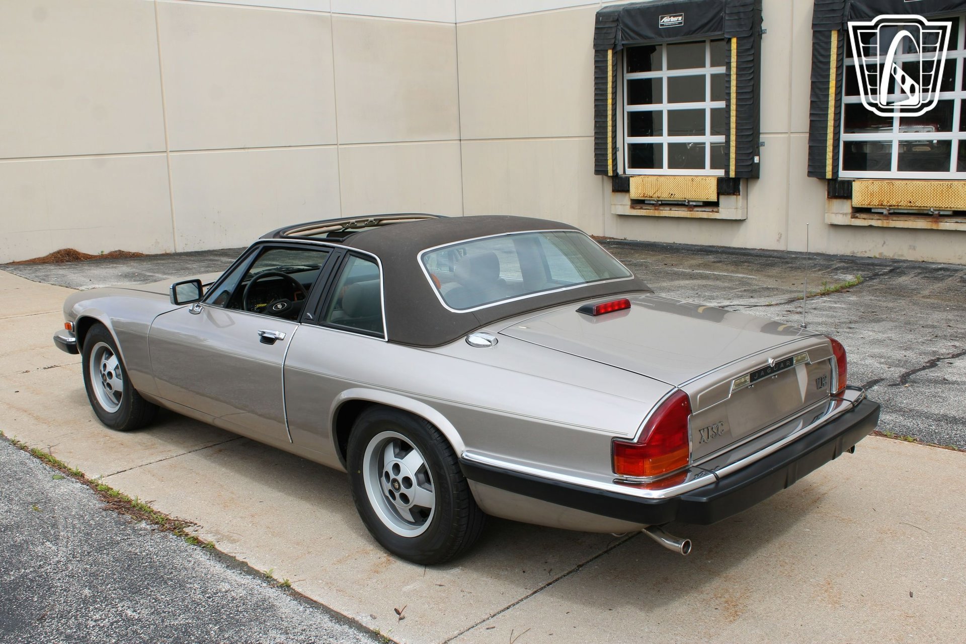 Used 1988 Jaguar XJS V12 Convertible image 9