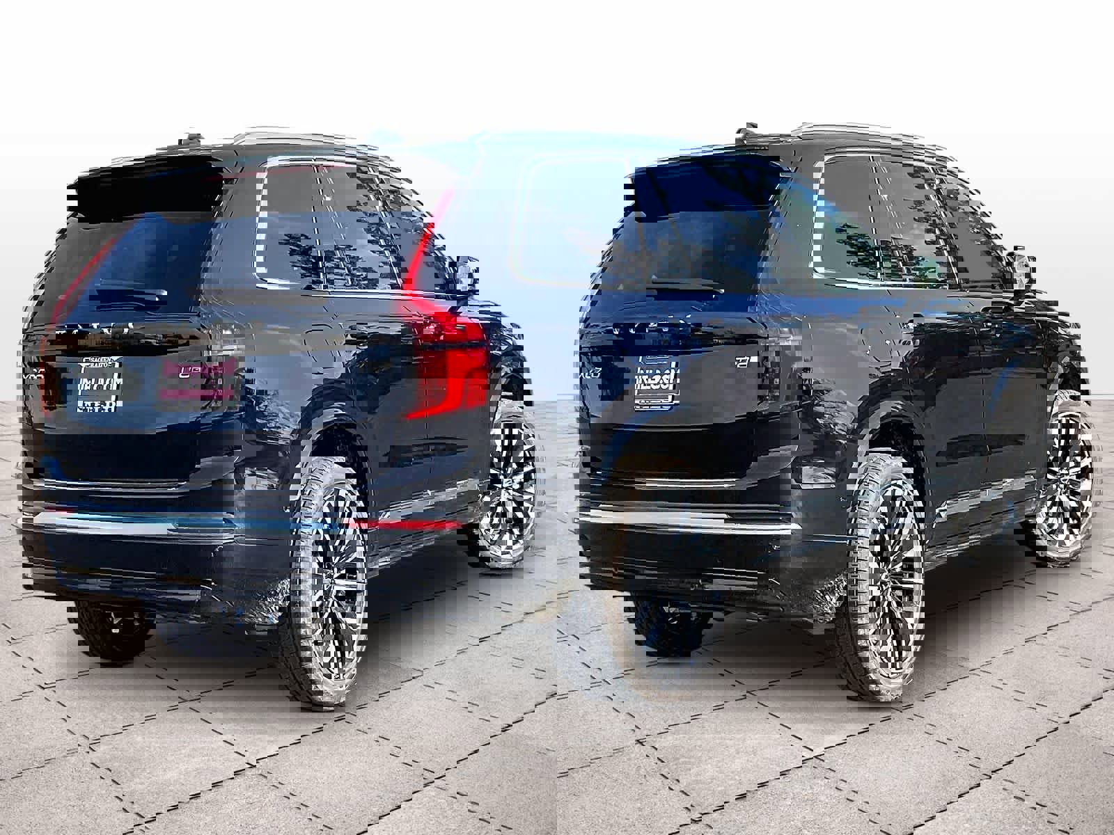 New 2026 Volvo XC90 T8 Ultra w/ Lounge Package image 4