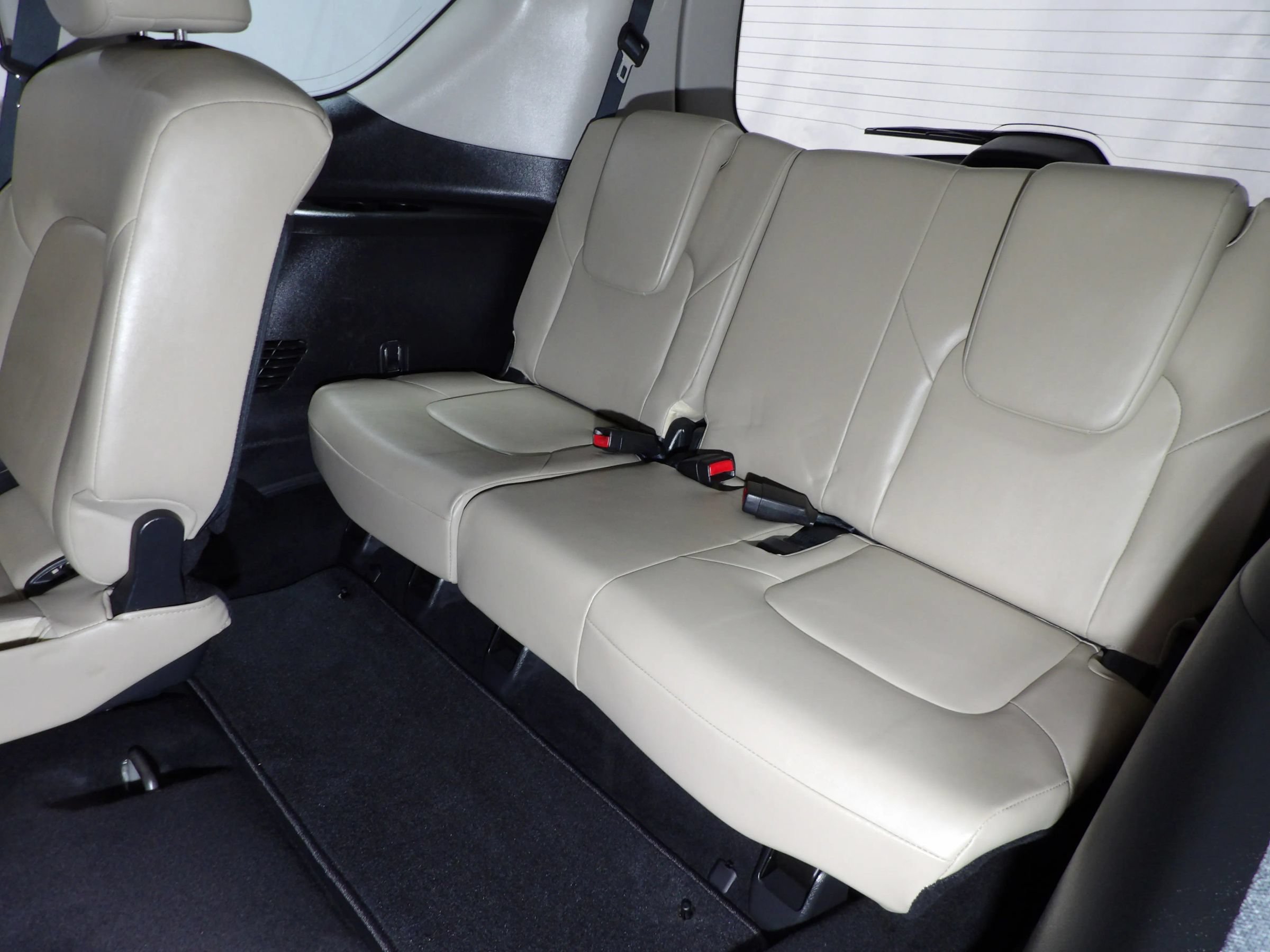 Used 2023 INFINITI QX80 Premium Select w/ Cargo Package AWD/4WD image 16