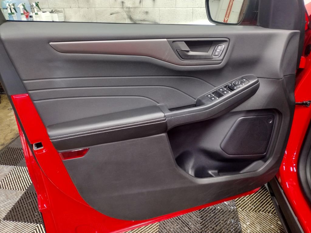 Used 2024 Ford Escape Active image 22