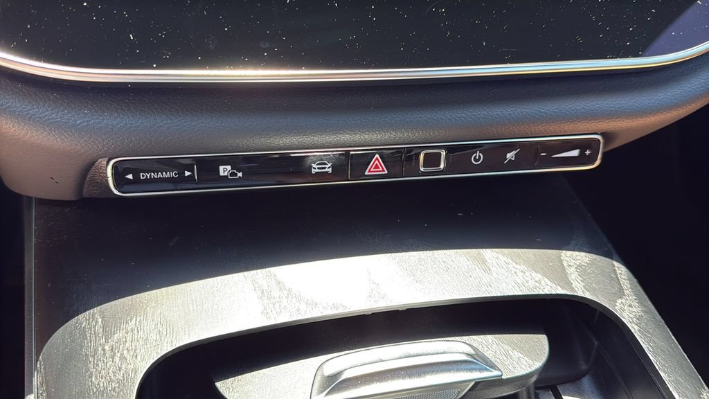 Certified 2026 Mercedes-Benz E 350 4MATIC Sedan image 33