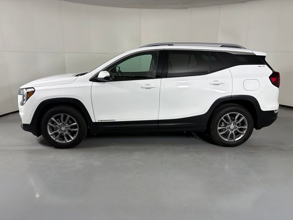 Used 2024 GMC Terrain SLT FWD image 5