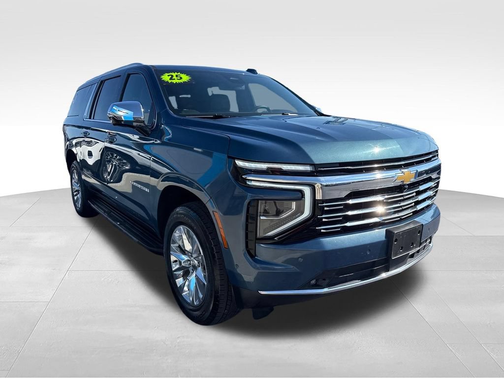 Used 2025 Chevrolet Suburban Premier AWD/4WD image 8