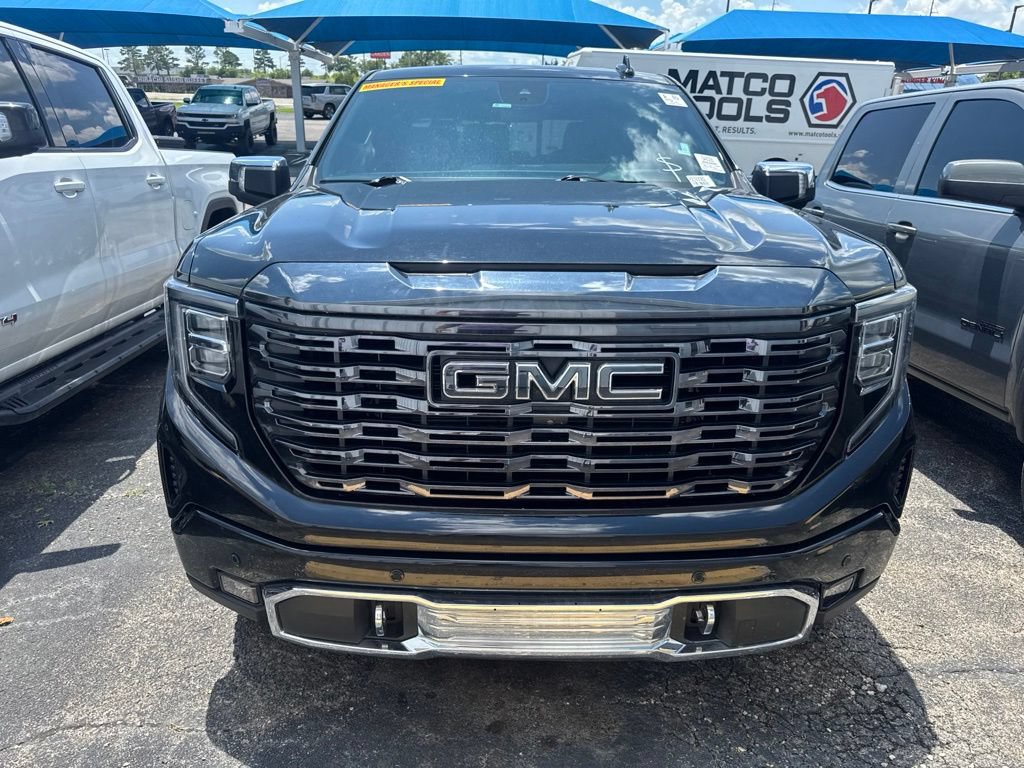 Used 2023 GMC Sierra 1500 Denali Ultimate AWD/4WD image 2