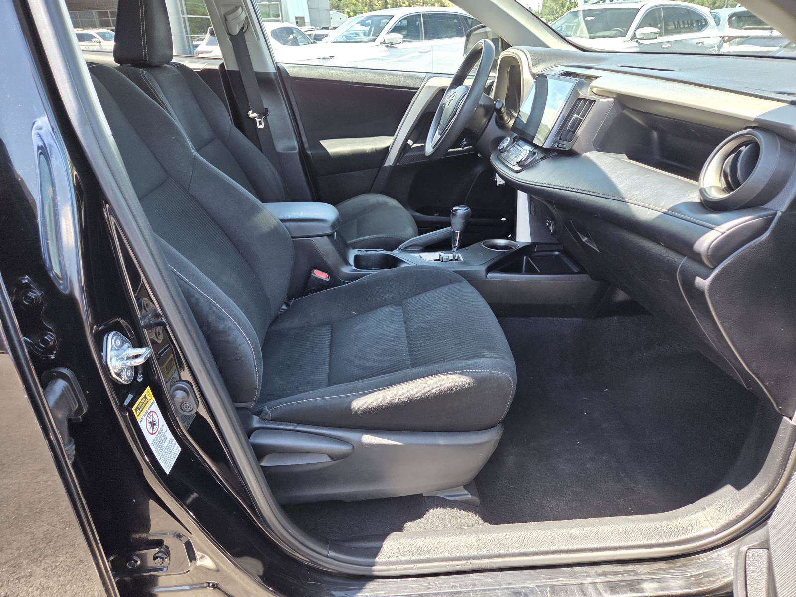 Used 2014 Toyota RAV4 XLE FWD image 20