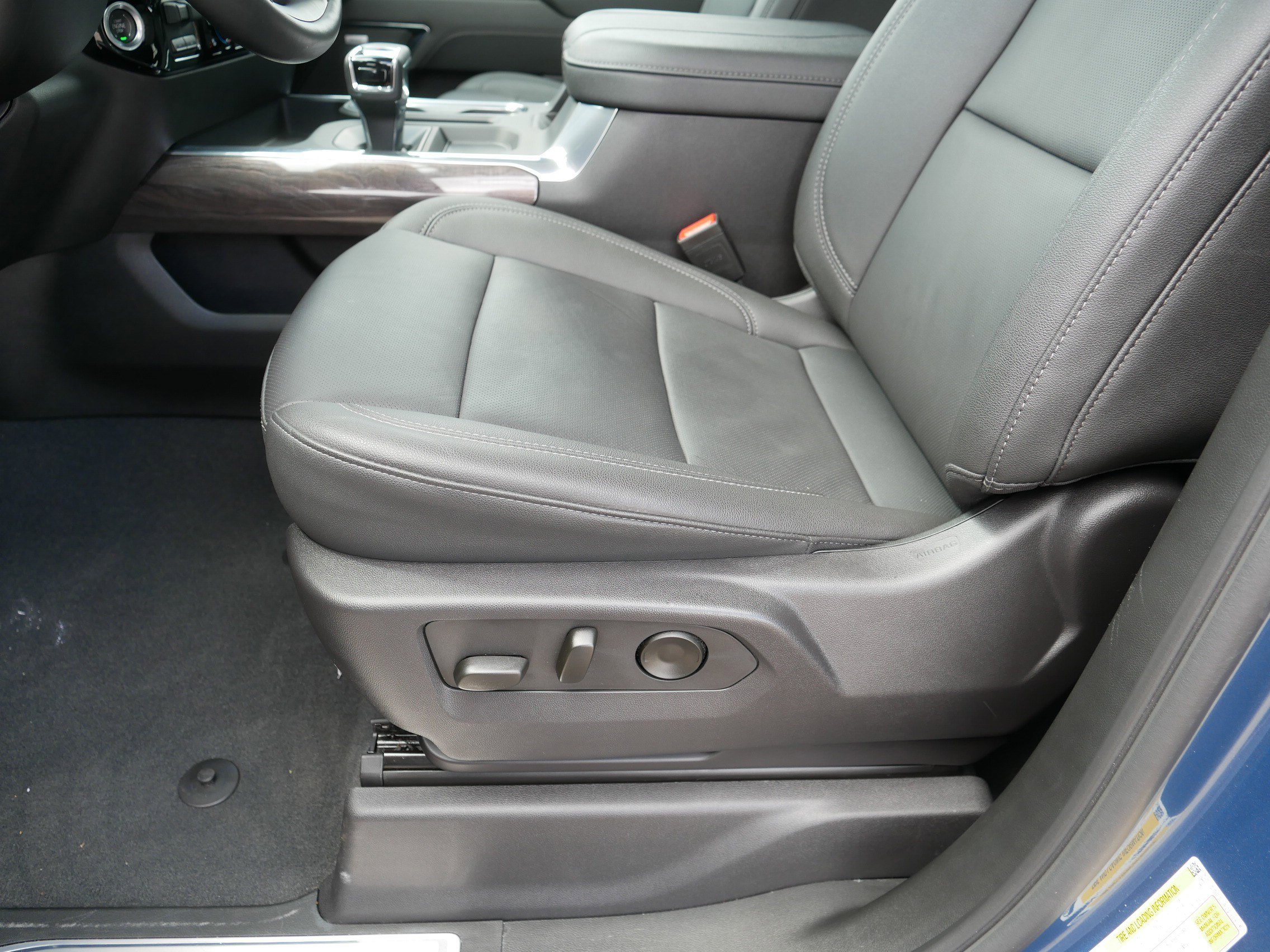 Used 2024 Chevrolet Silverado 1500 LTZ image 20