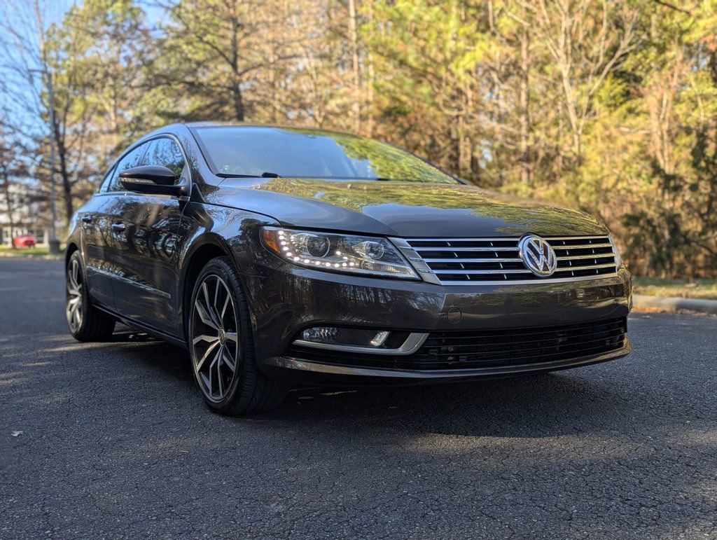 Used 2015 Volkswagen CC Executive image 11
