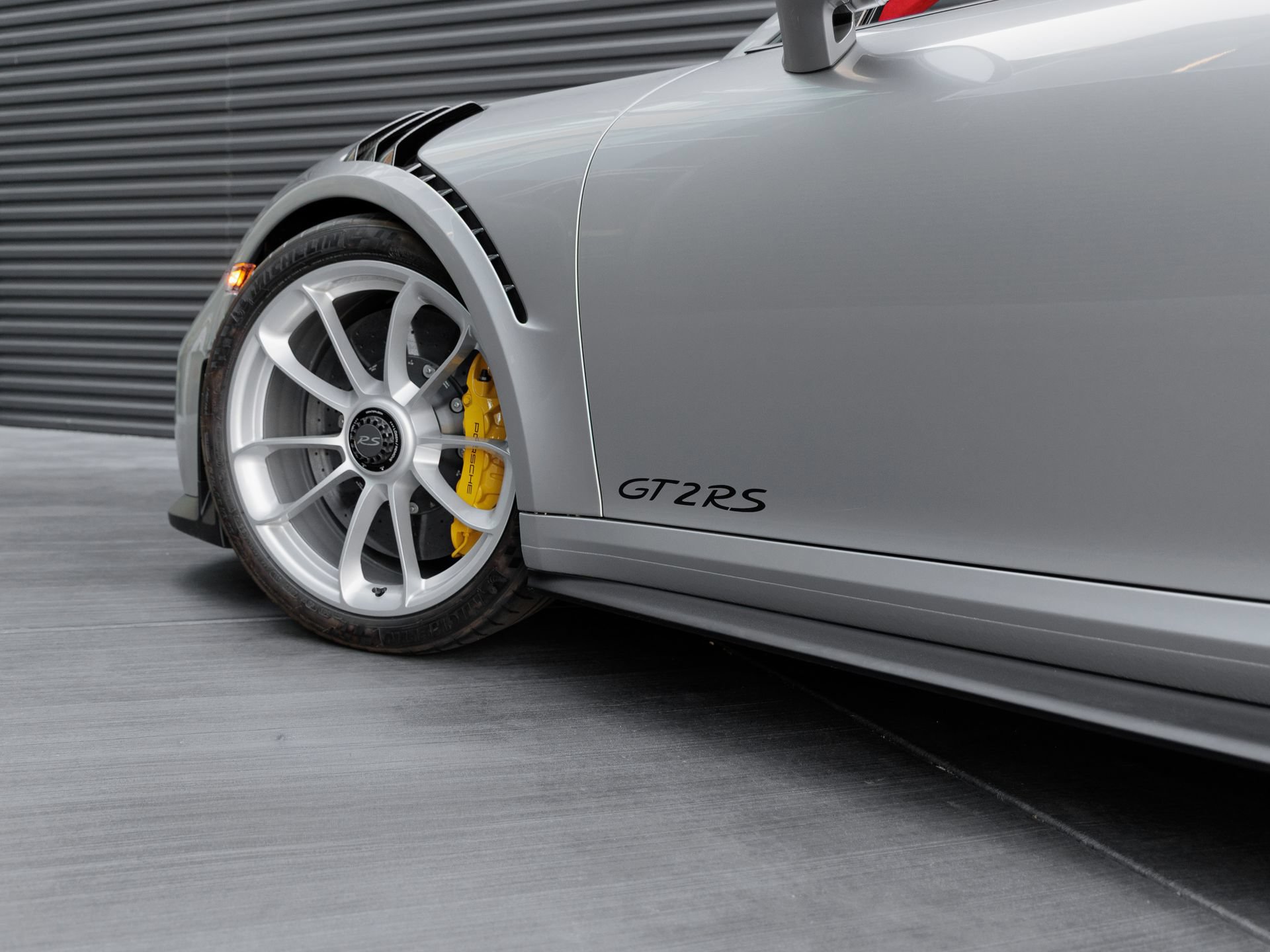 Certified 2018 Porsche 911 GT2 RS RWD image 13