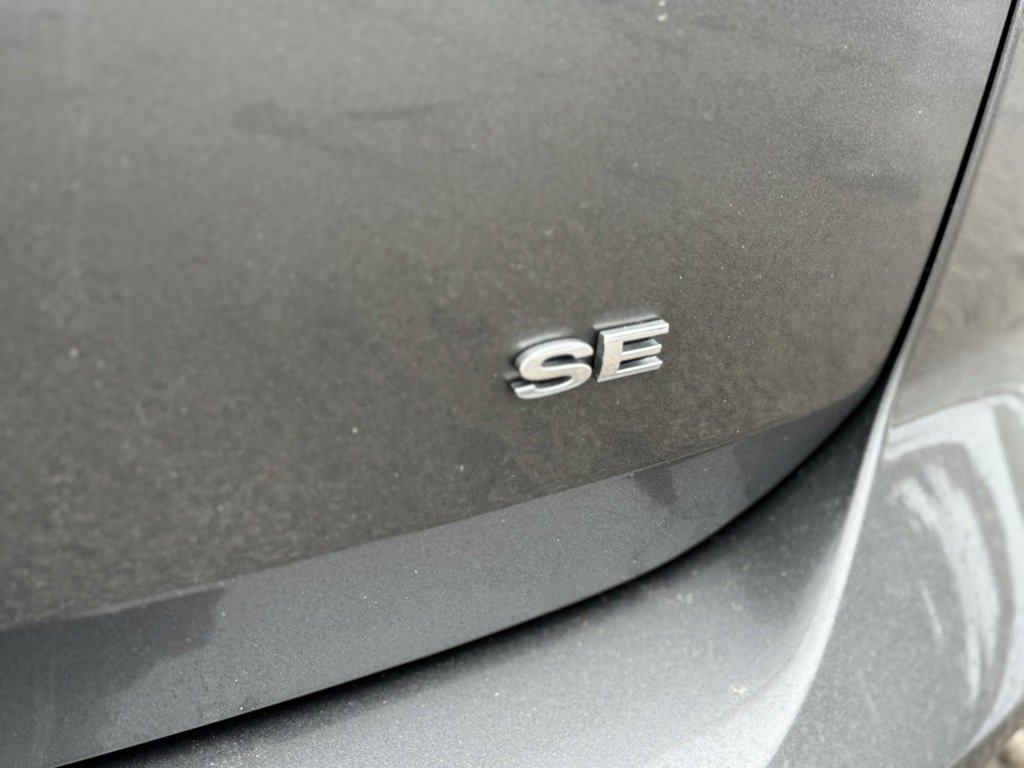 Used 2017 Ford C-MAX Energi SE w/ Equipment Group 401A image 41