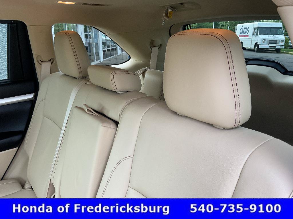 Used 2017 Toyota Highlander XLE AWD/4WD image 27
