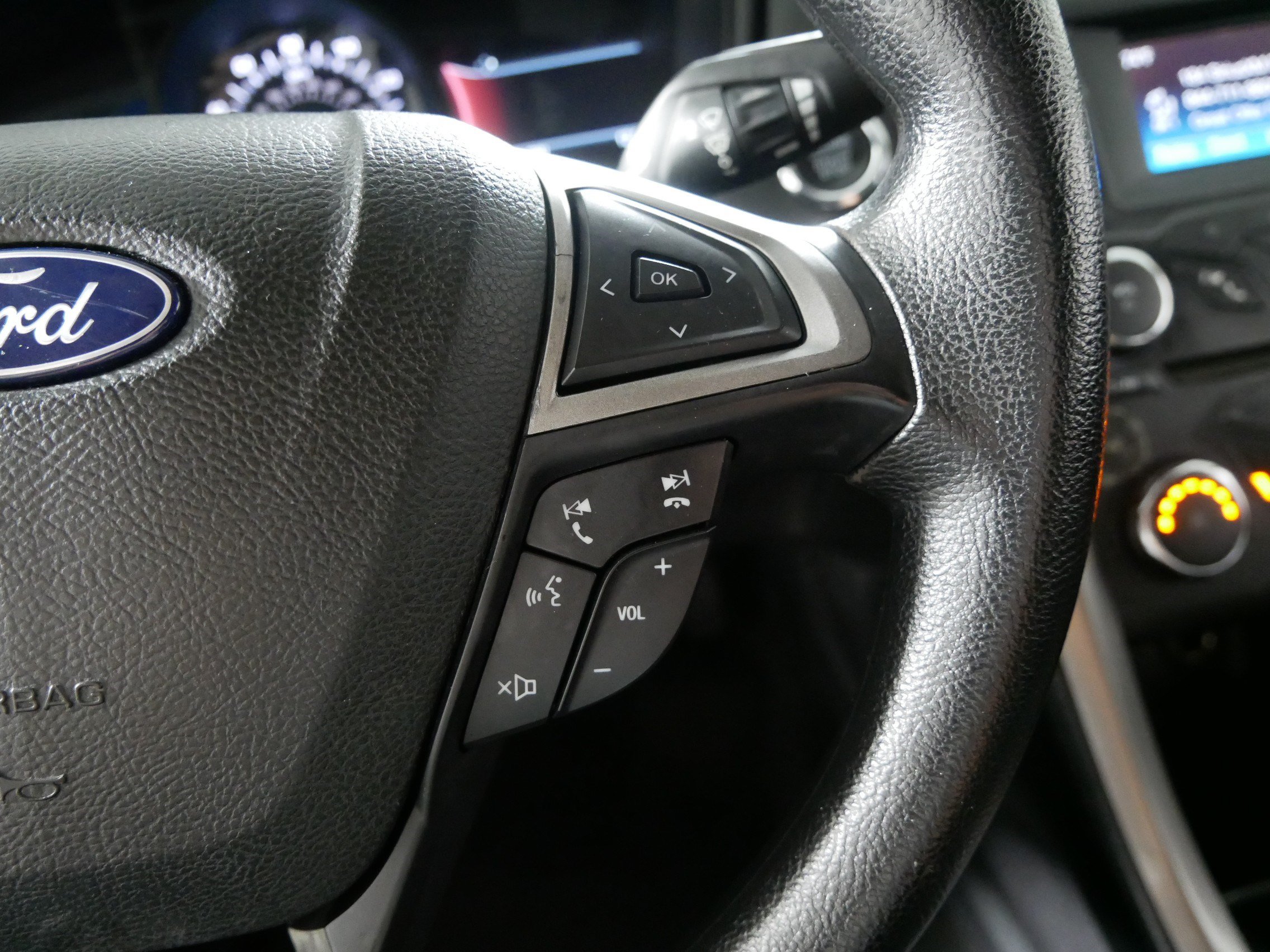 Used 2018 Ford Fusion SE FWD image 28