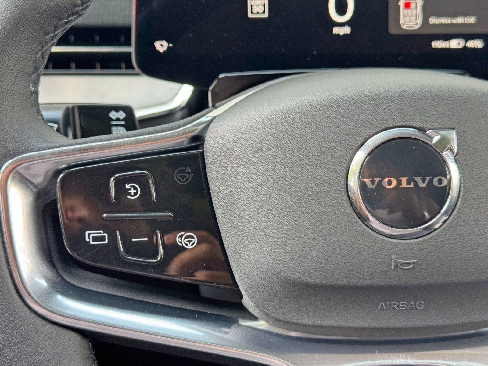 Used 2025 Volvo EX90 Ultra AWD/4WD image 22