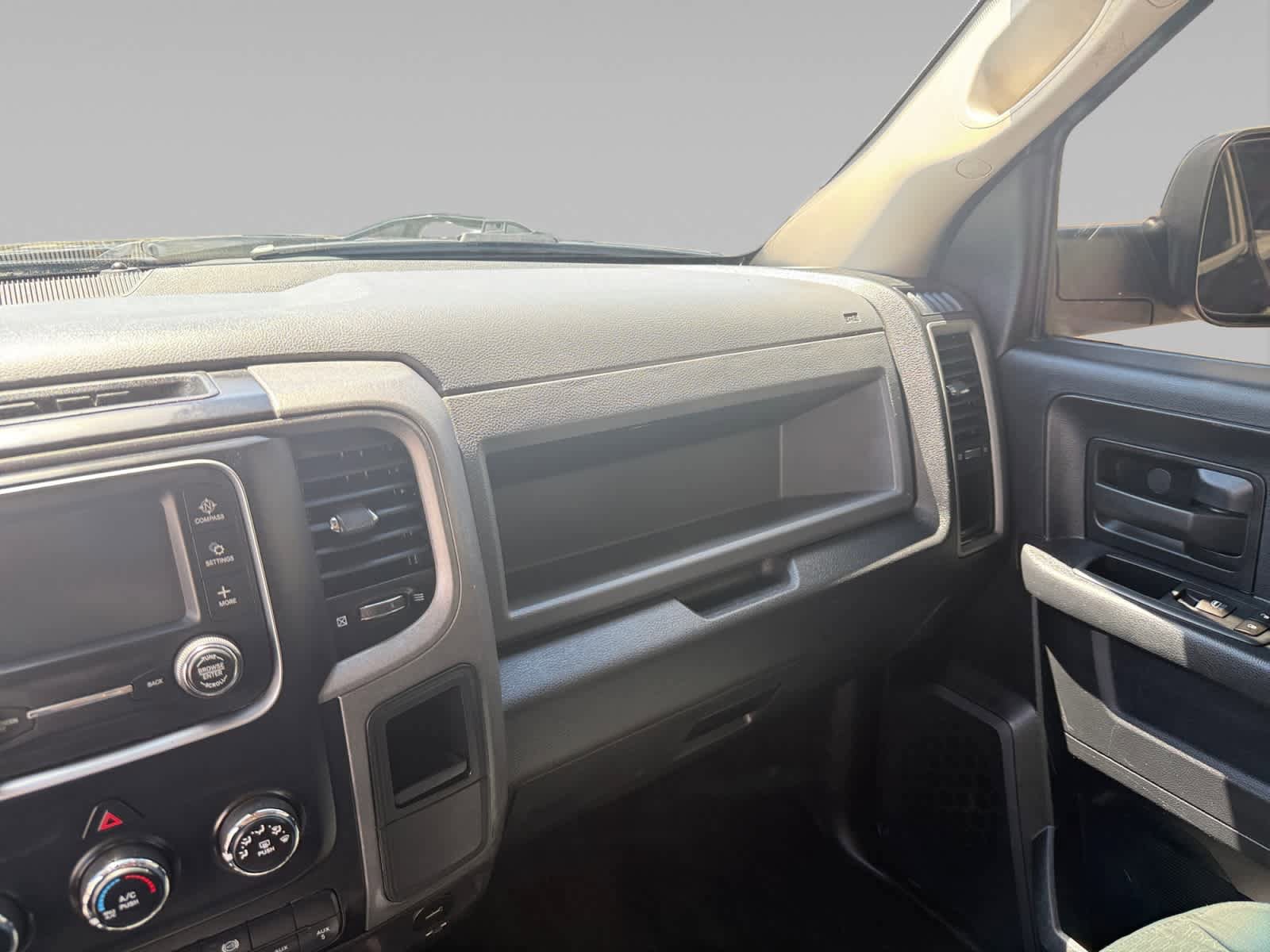 Used 2015 RAM 2500 Tradesman w/ Chrome Appearance Group AWD/4WD image 21