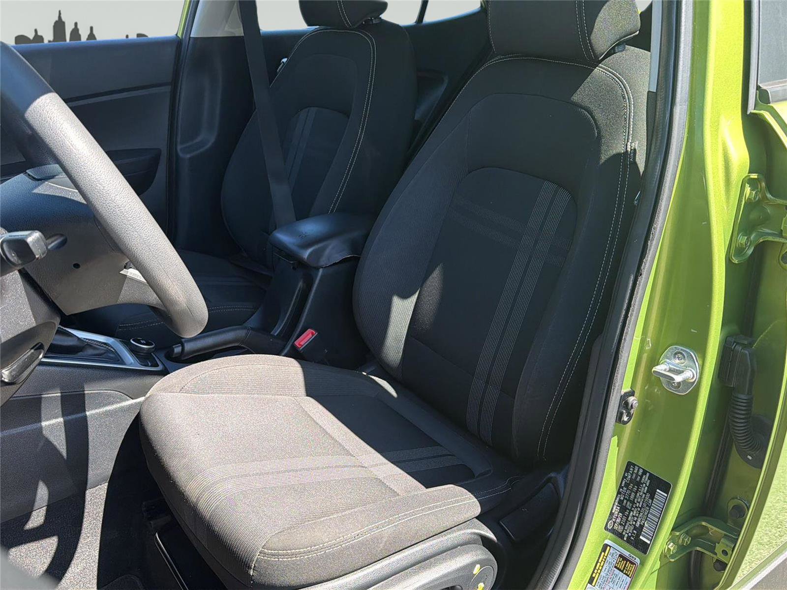 Used 2020 Hyundai Venue SEL FWD image 12