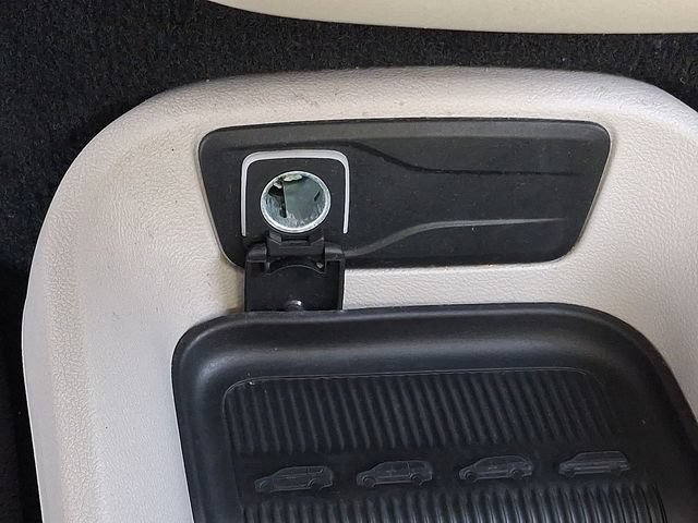 Certified 2024 Chrysler Pacifica Touring-L FWD image 27