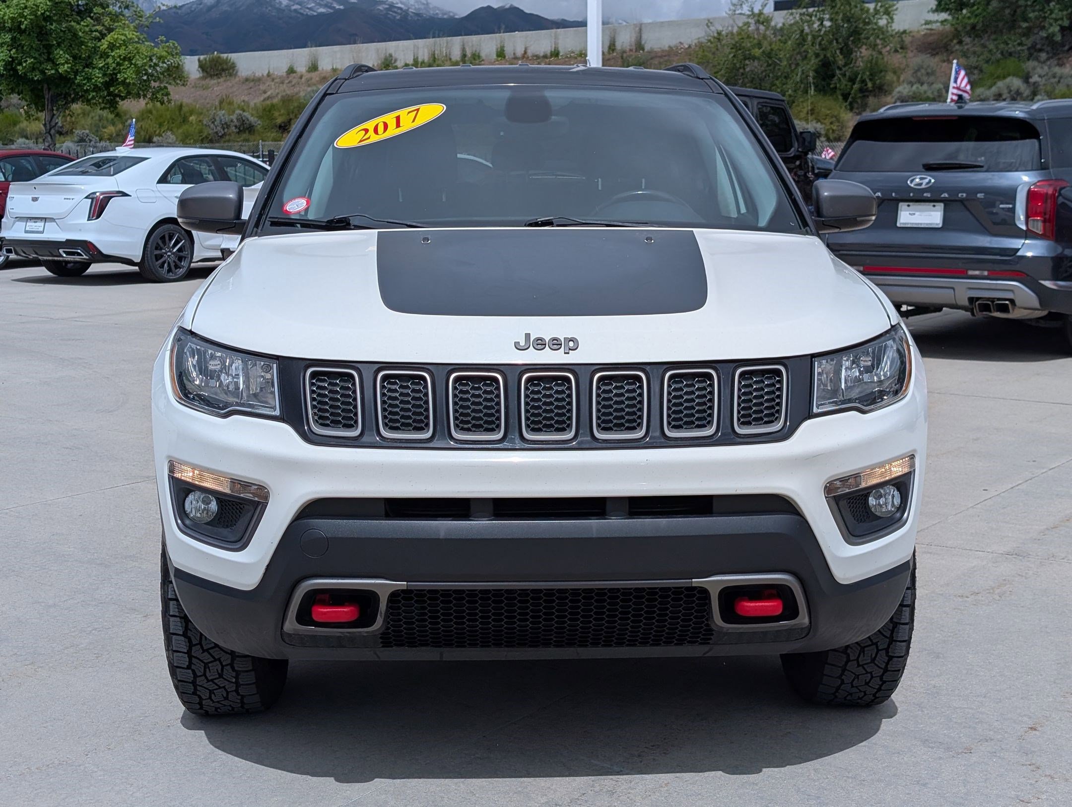 Used 2017 Jeep Compass Trailhawk w/ Cold Weather Group AWD/4WD image 8