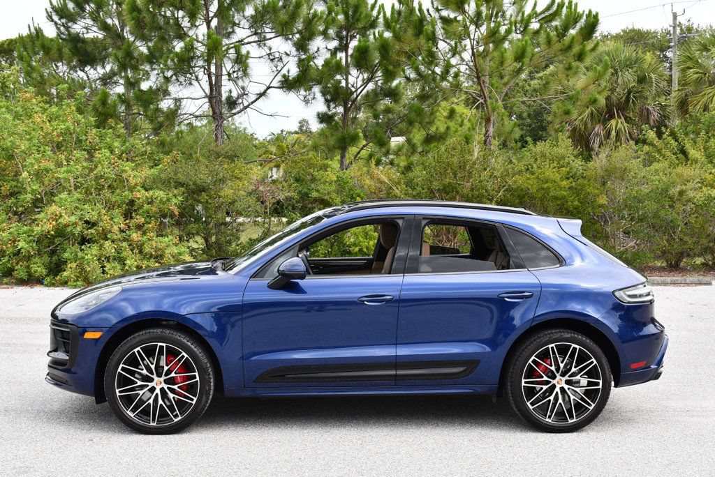 Used 2024 Porsche Macan S AWD/4WD image 3