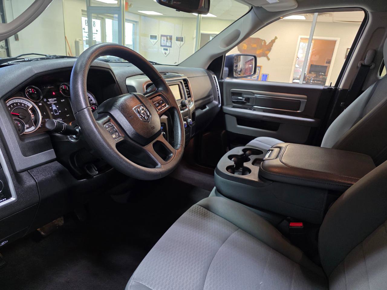 Used 2013 RAM 1500 Classic SLT w/ Premium Display Pkg image 16