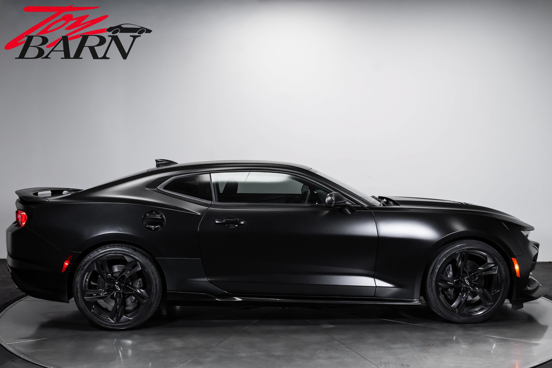 Used 2022 Chevrolet Camaro SS RWD image 6