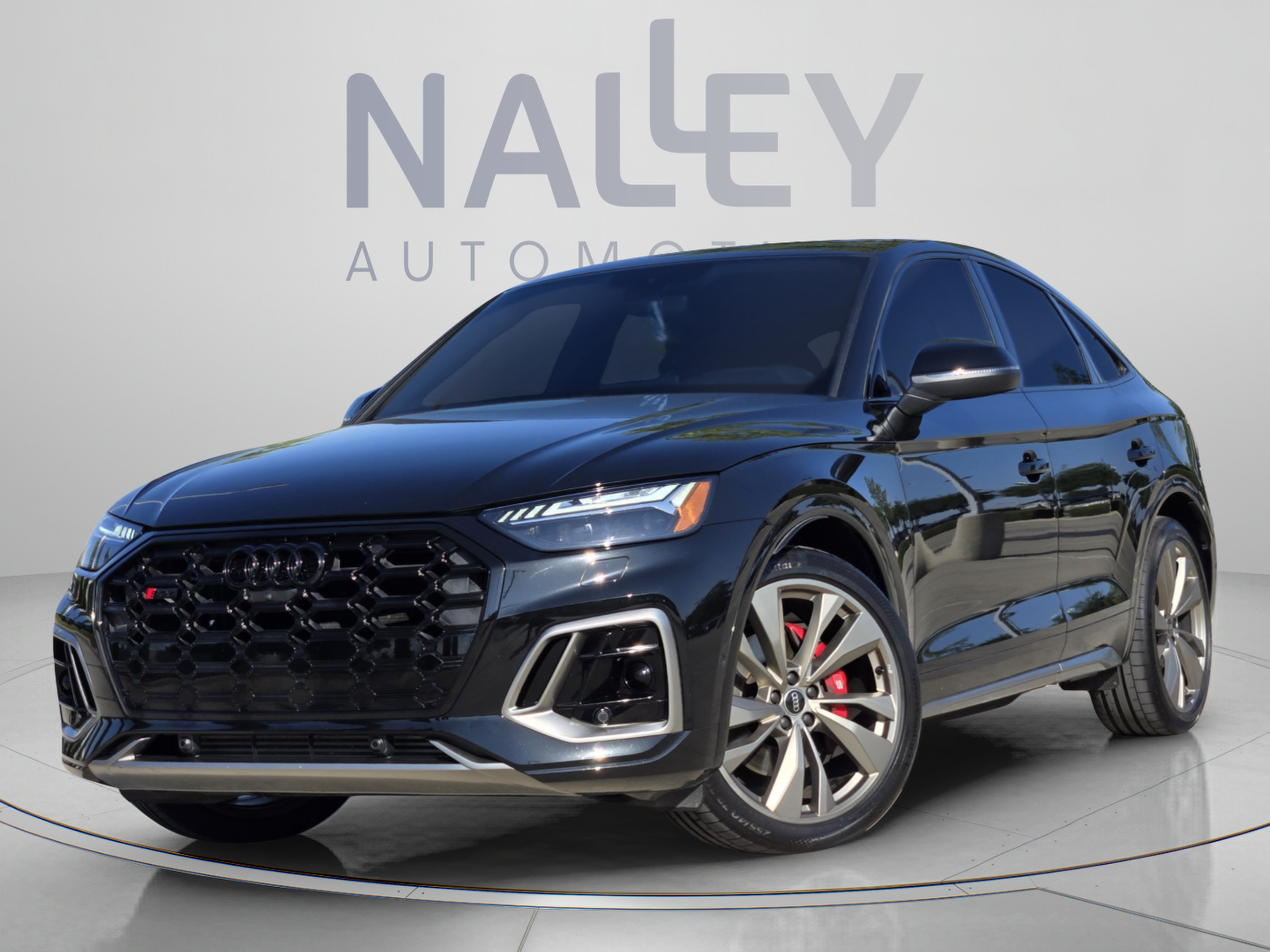 Used 2025 Audi SQ5 Prestige AWD/4WD image 1