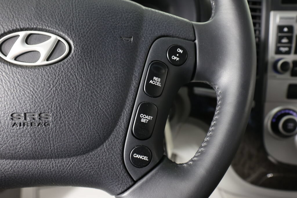 Used 2007 Hyundai Santa Fe SE FWD image 32