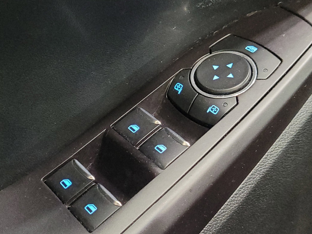 Used 2020 Ford Explorer XLT w/ Comfort Package image 27