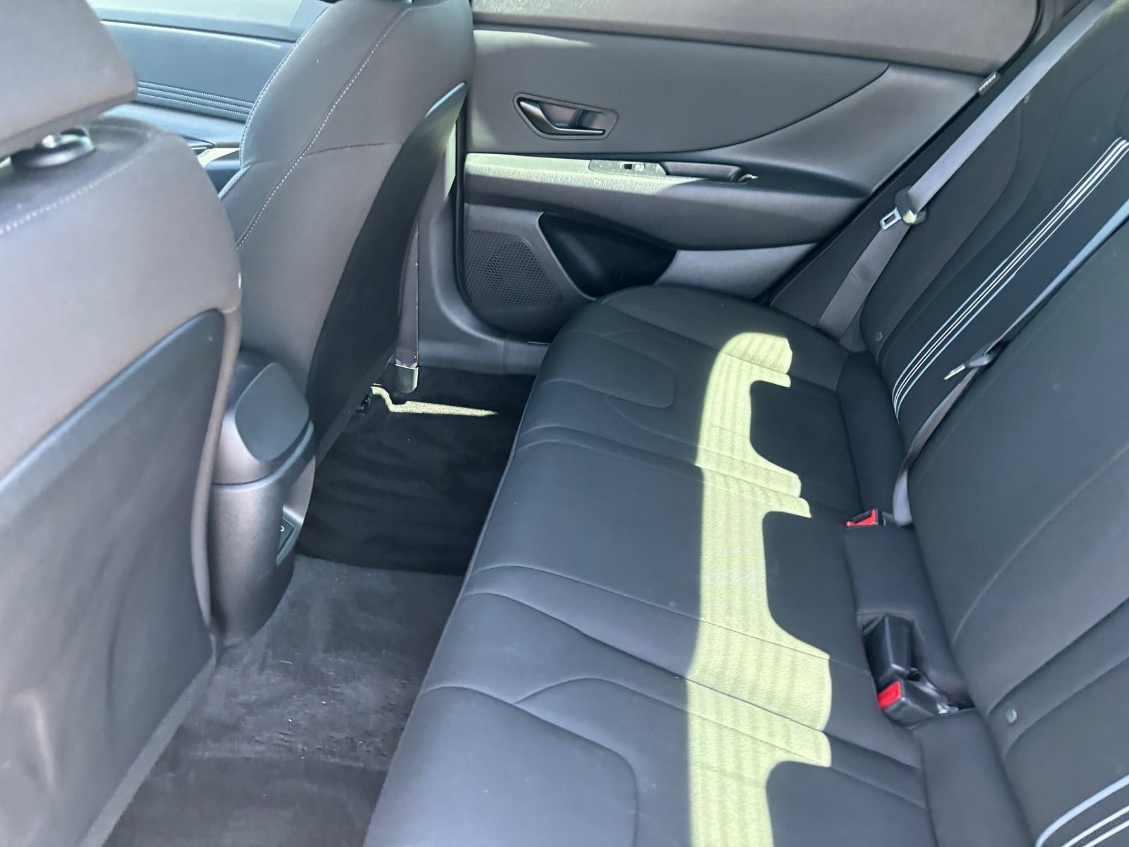 Used 2025 Hyundai Elantra Sport image 18