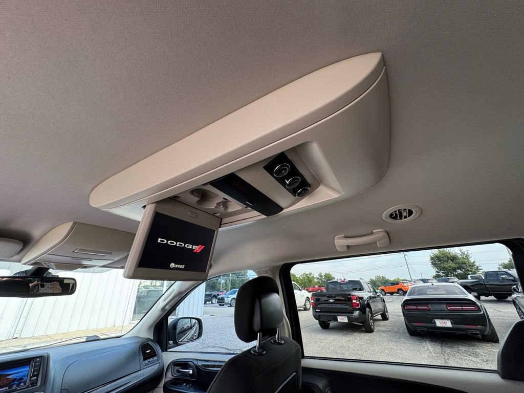 Used 2018 Dodge Grand Caravan SE w/ UConnect Hands-Free Group FWD image 29