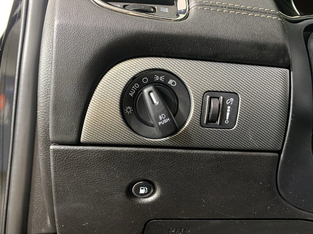 Used 2018 Dodge Durango SRT w/ SRT Interior Appearance Group image 16