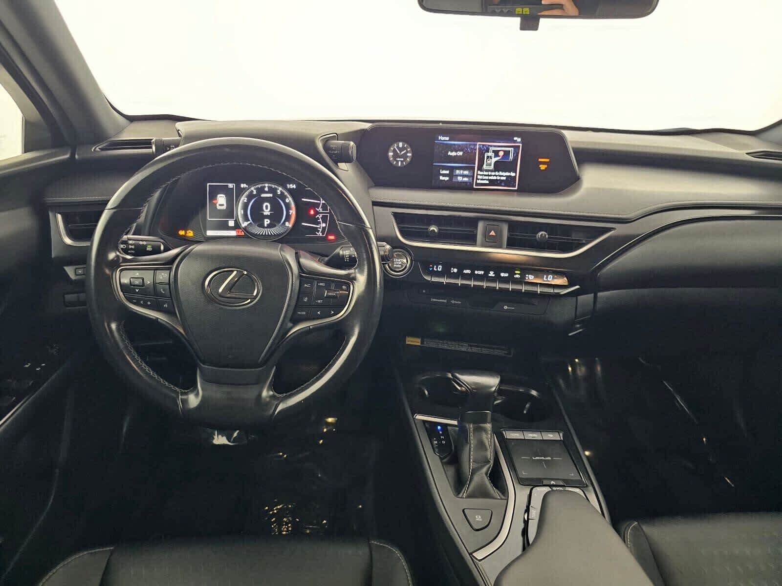 Used 2021 Lexus UX 200 w/ Accessory Package (Z2) FWD image 18