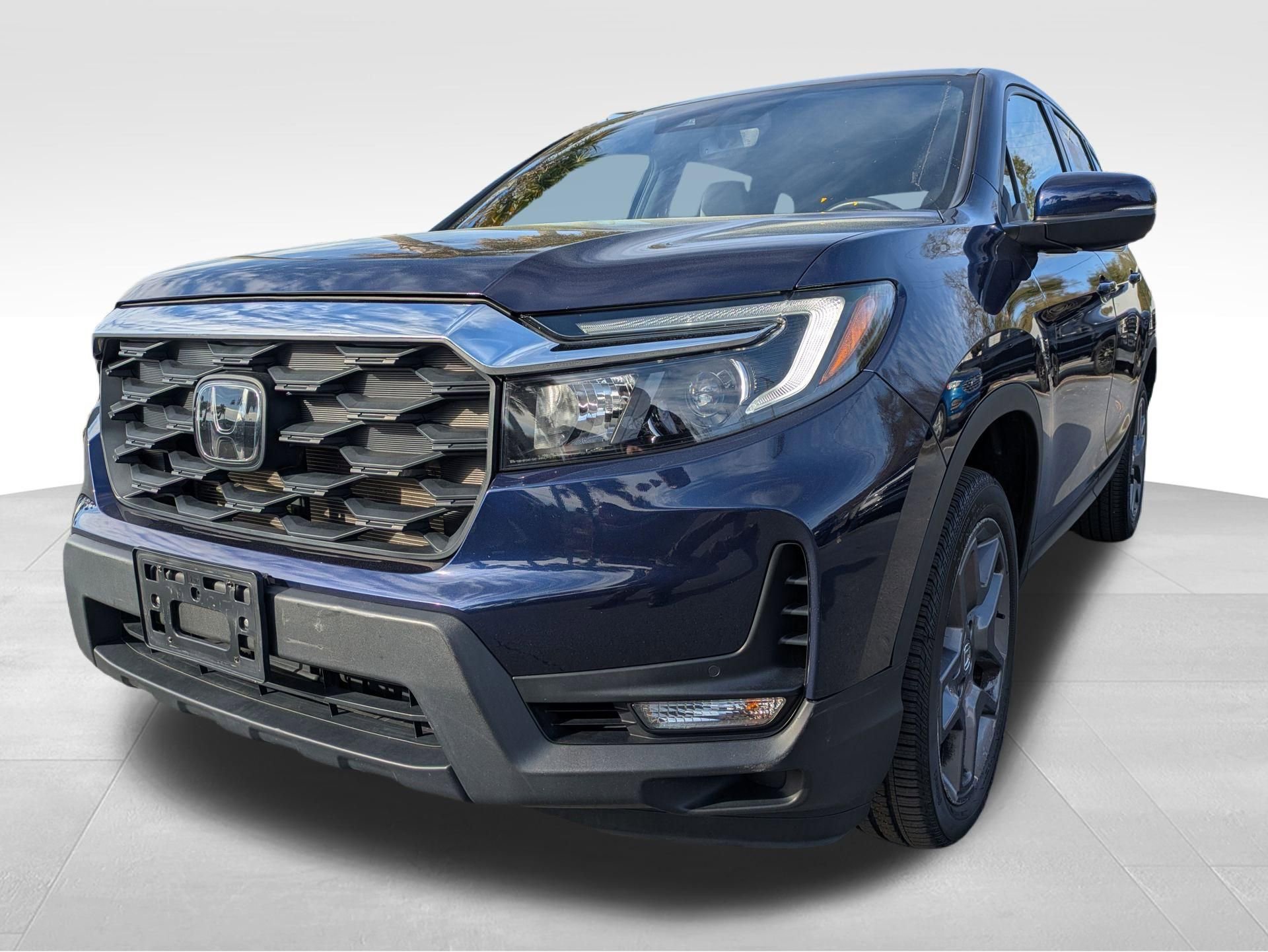 Used 2023 Honda Passport EX-L image 10