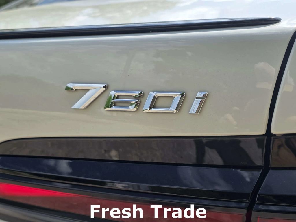 Used 2023 BMW 760i xDrive image 7