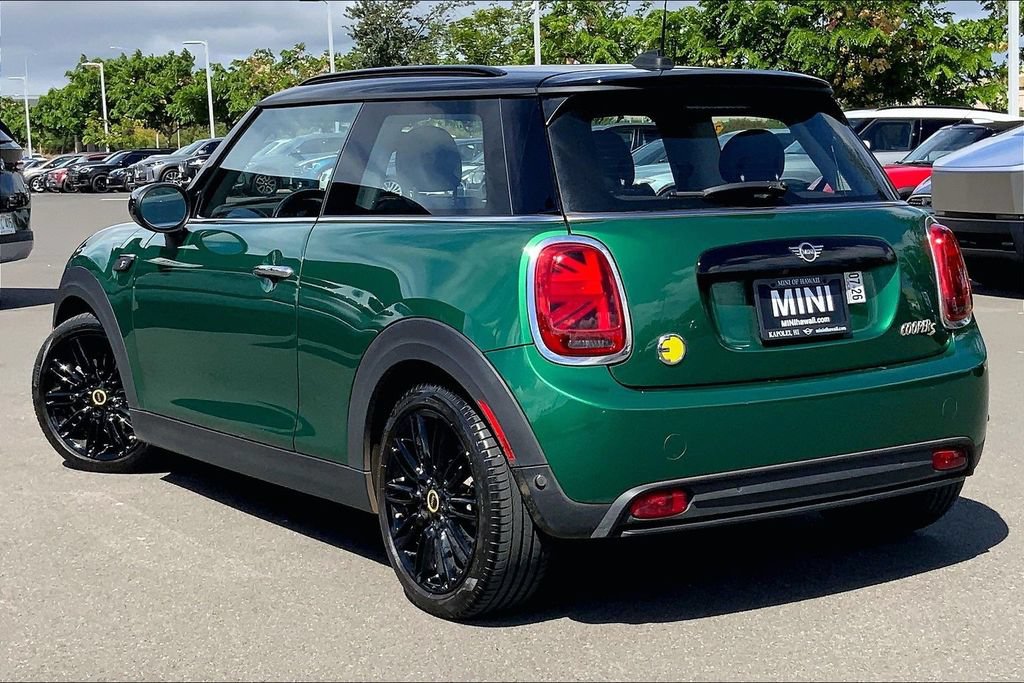 Used 2024 MINI Cooper SE FWD image 11