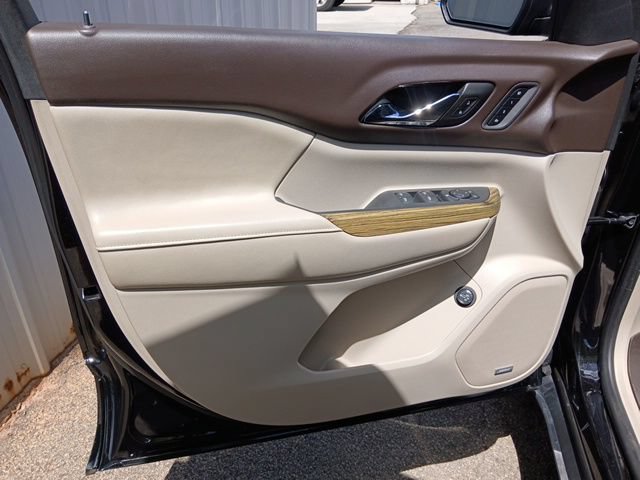 Used 2018 GMC Acadia Denali w/ Technology Package AWD/4WD image 54