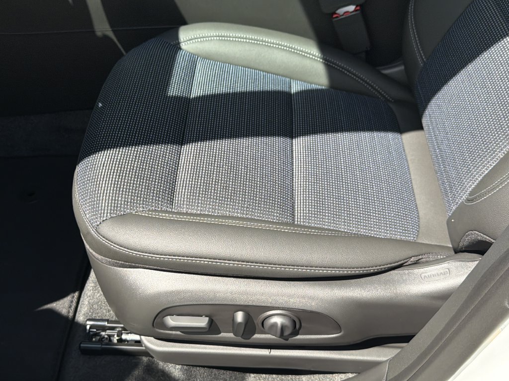 New 2026 Buick Envista Sport Touring w/ Convenience I Package FWD image 23