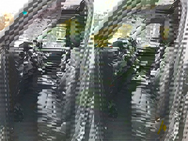 Certified 2022 Ford Explorer XLT w/ Equipment Group 202A image 3