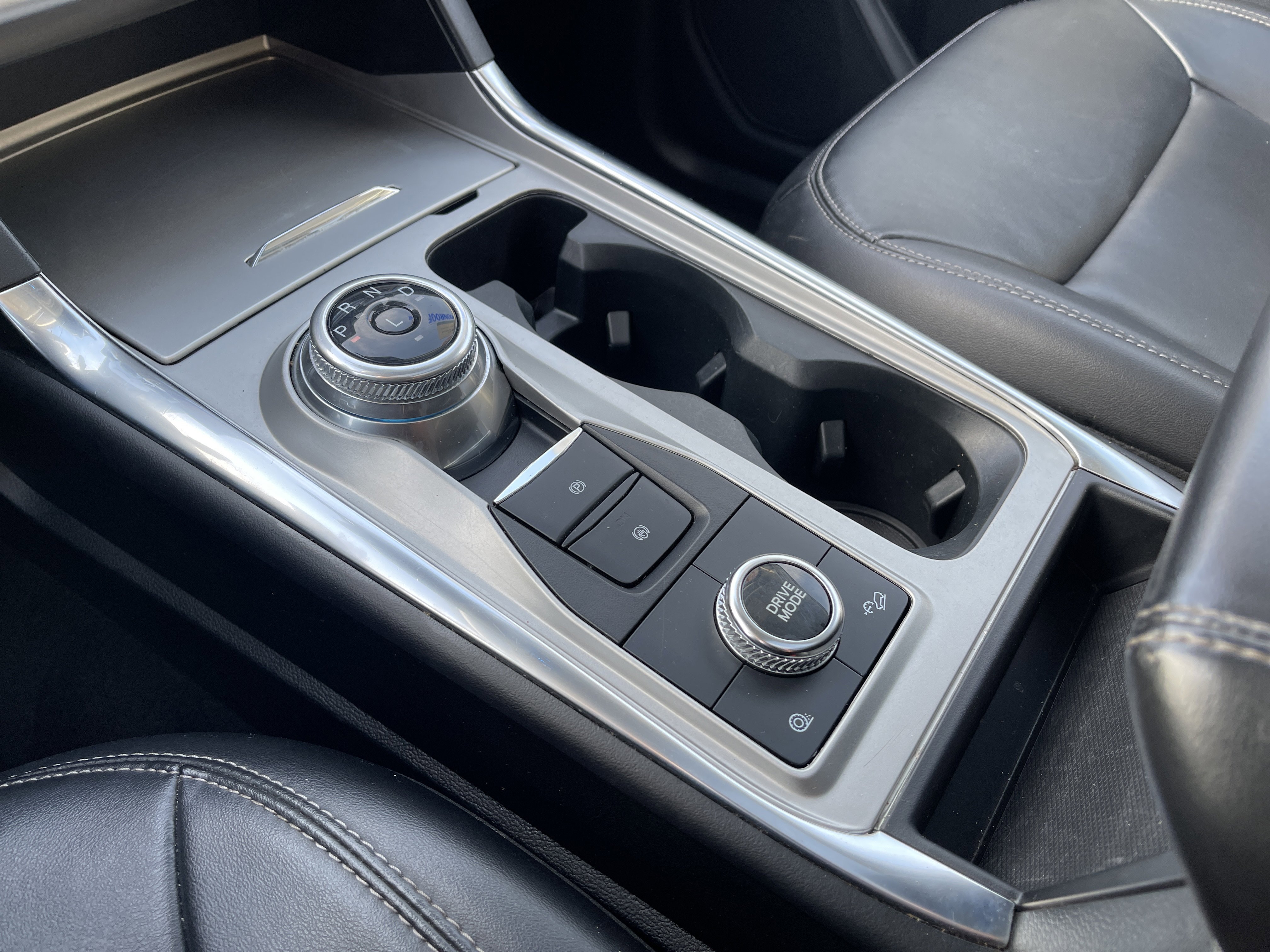 Certified 2022 Ford Explorer XLT image 22