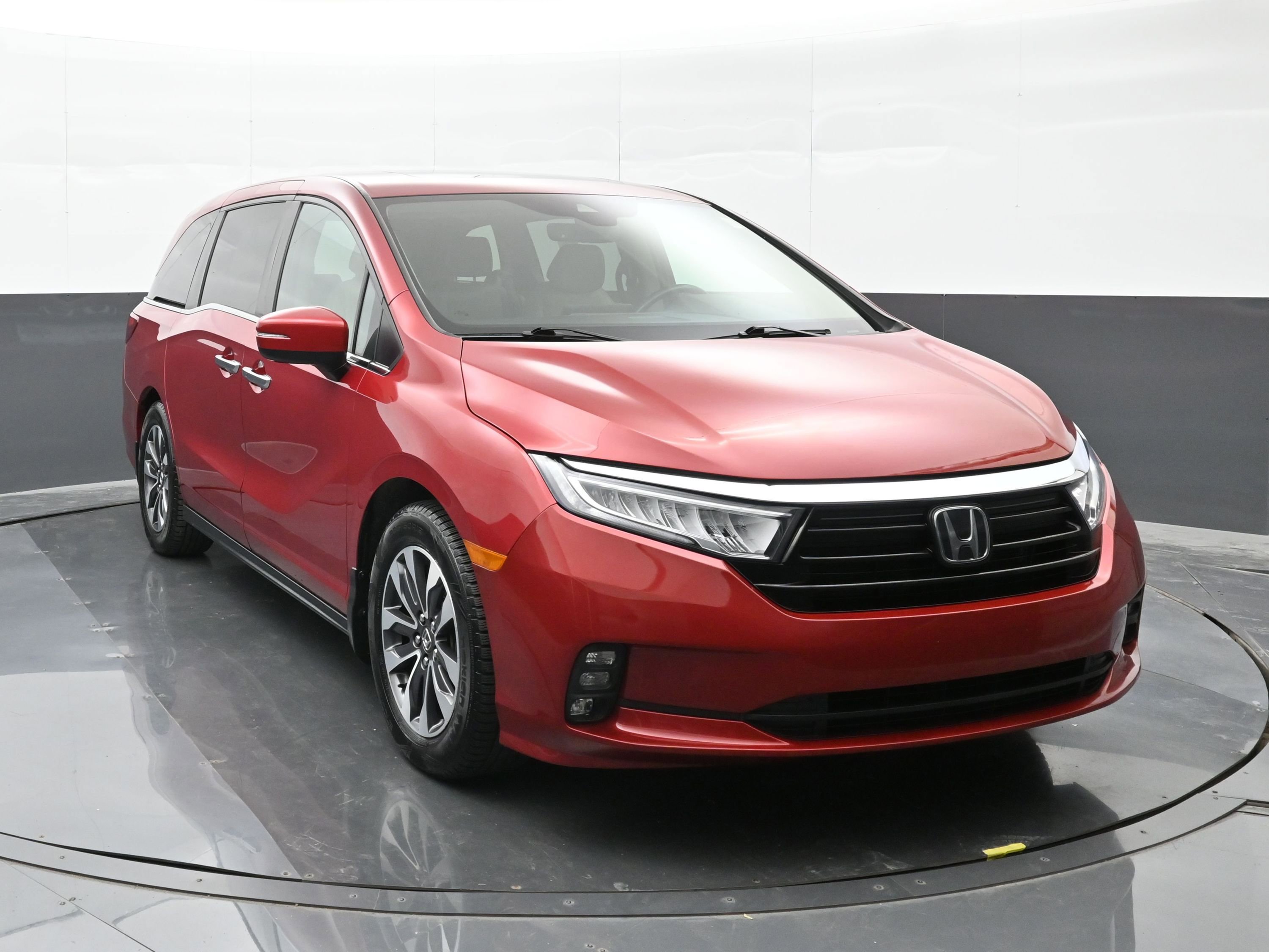 Used 2022 Honda Odyssey EX-L image 2
