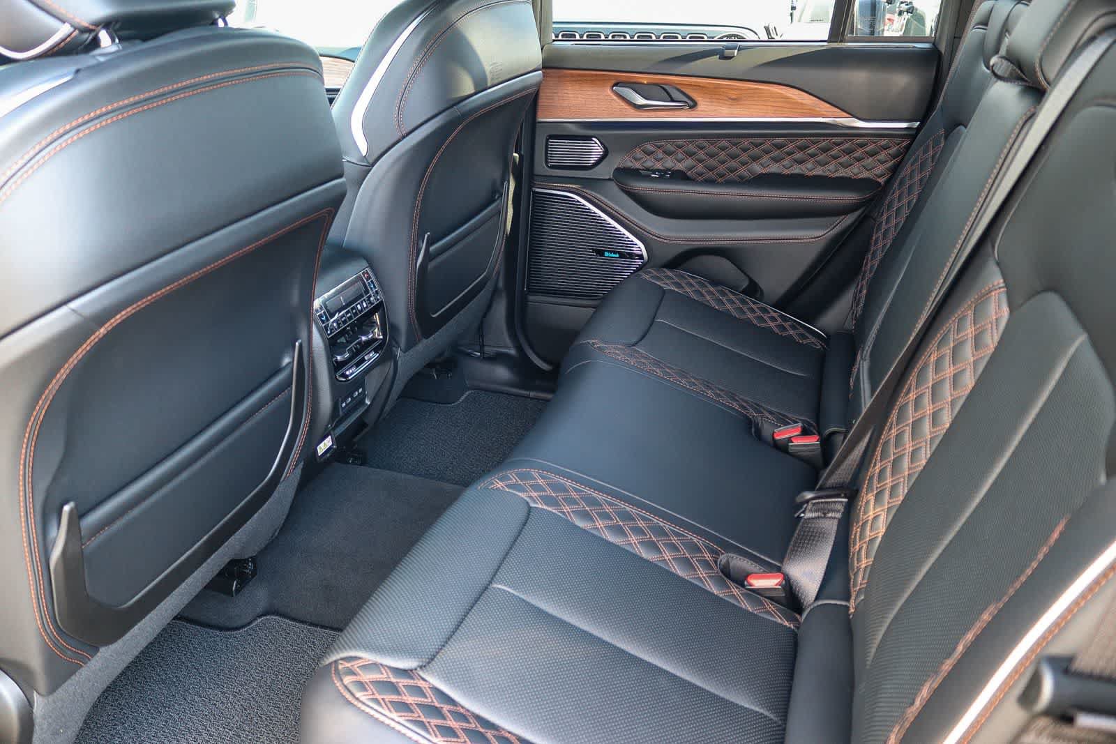 New 2026 Jeep Grand Cherokee Summit AWD/4WD image 20