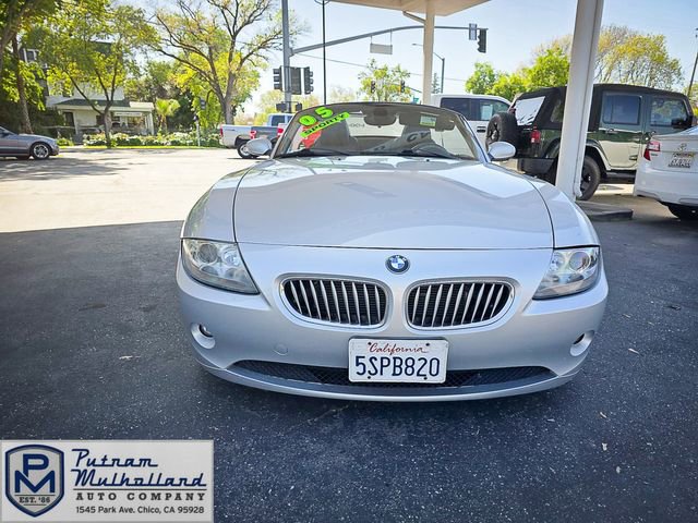 Used 2005 BMW Z4 3.0i image 2
