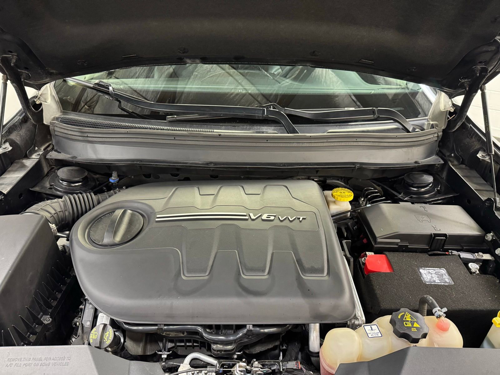 Used 2019 Jeep Cherokee Latitude Plus w/ Comfort/Convenience Group image 10