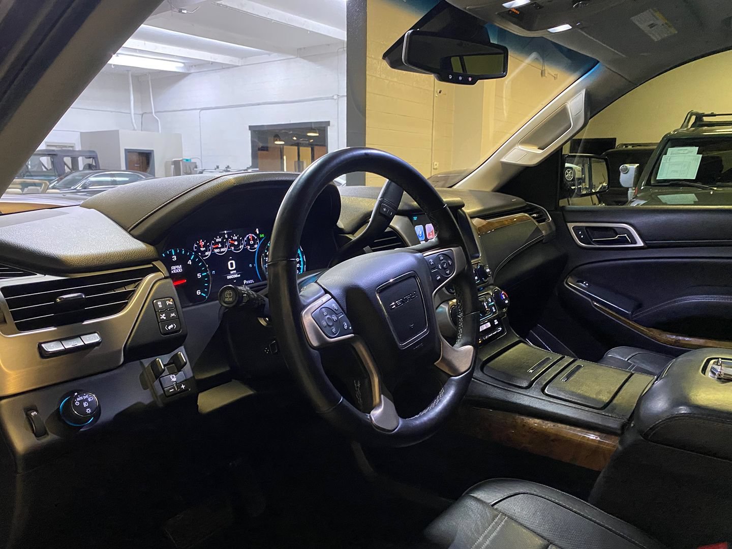 Used 2017 GMC Yukon XL Denali w/ Open Road Package RWD image 13
