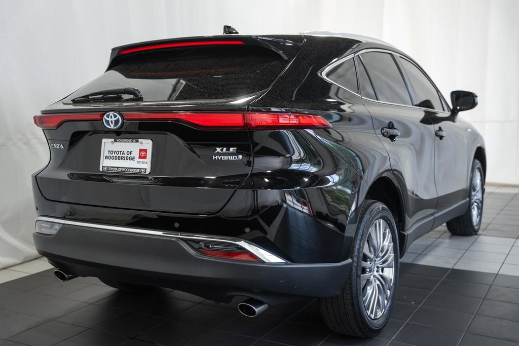 Used 2021 Toyota Venza XLE w/ Softex Package image 4