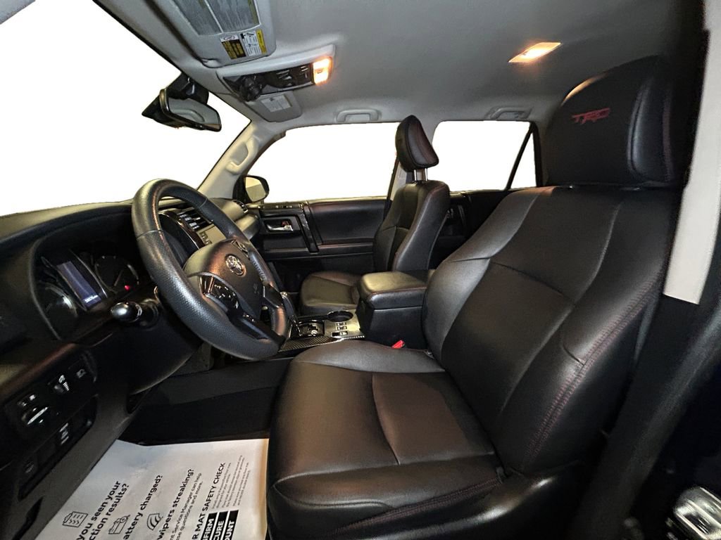 Used 2020 Toyota 4Runner Venture AWD/4WD image 9