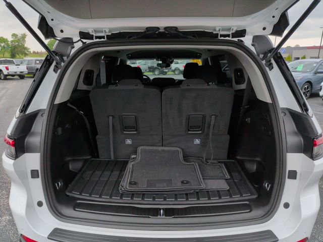 Used 2024 Jeep Grand Cherokee L Laredo AWD/4WD image 11